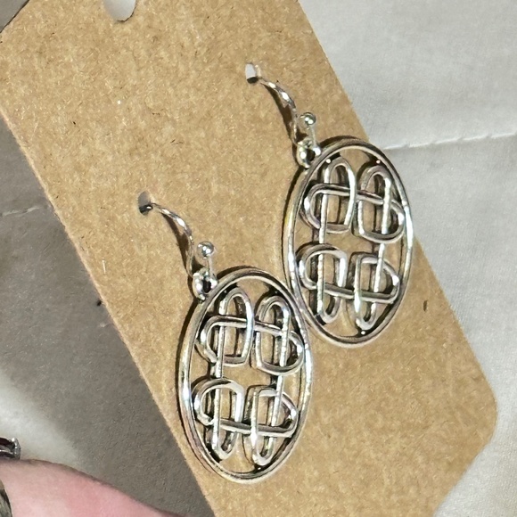 2/$20 Silver tone round Celtic & heart style hook earrings NWOT - Picture 8 of 11
